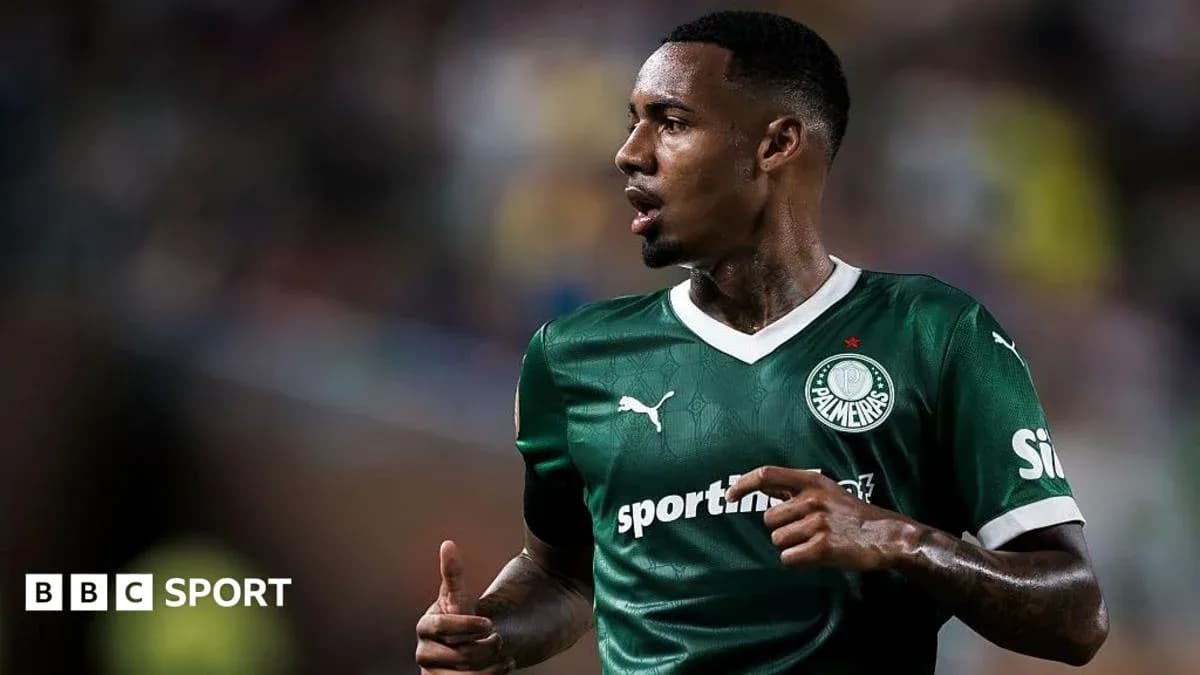Joueur de Palmeiras en action sur le terrain Joueur de Palmeiras en action sur le terrain
