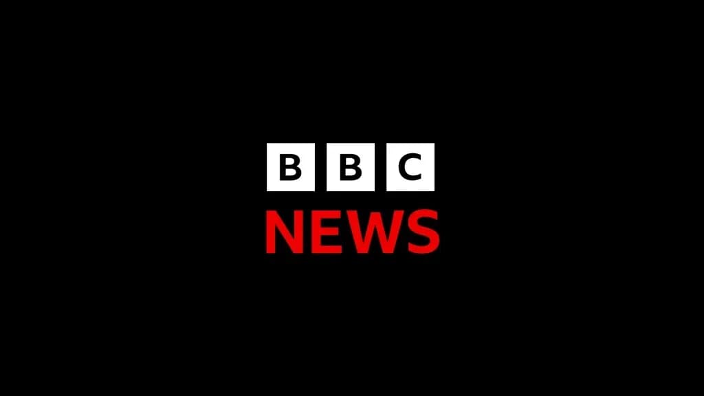 Logo de BBC News sur fond noir Logo de BBC News sur fond noir