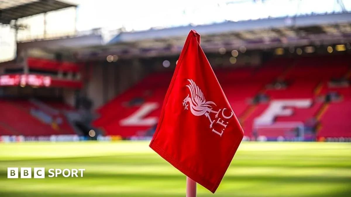 Drapeau de Liverpool sur le terrain d'Anfield Drapeau de Liverpool sur le terrain d'Anfield