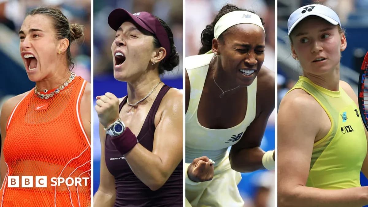 Quatre joueuses de tennis célébrant des points gagnants Quatre joueuses de tennis célébrant des points gagnants