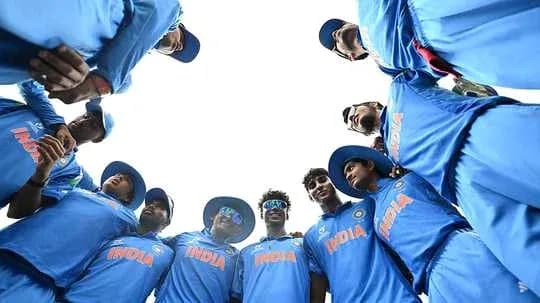Équipe de cricket d'Inde se rassemblant pour un discours Équipe de cricket d'Inde se rassemblant pour un discours