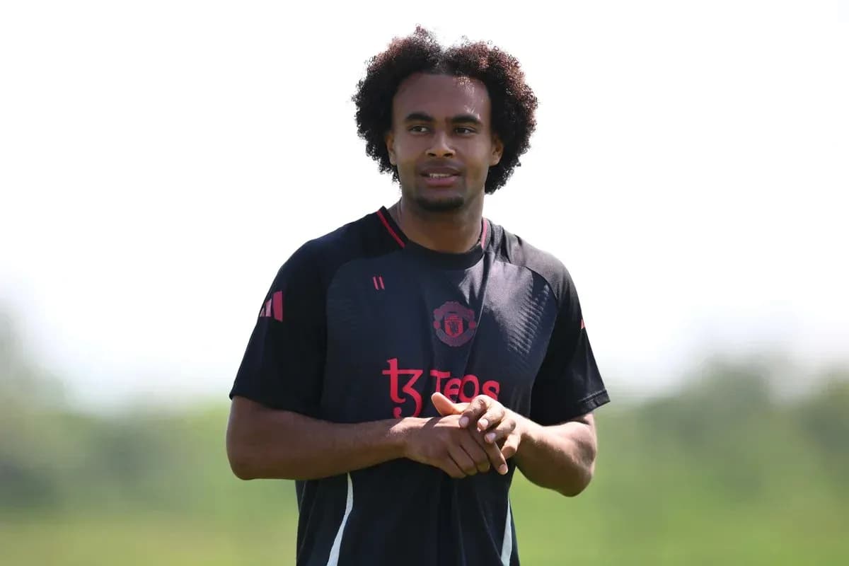 Joueur de Manchester United lors d'une séance d'entraînement Joueur de Manchester United lors d'une séance d'entraînement